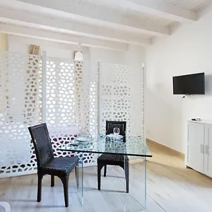 https://greek-luxury-apartments.sicilyhotelsitaly.net