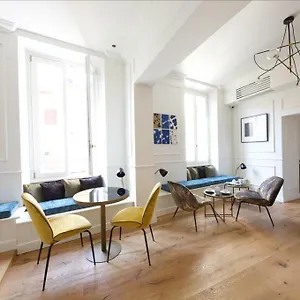 Parisii Luxury Relais 2*, Roma Italia