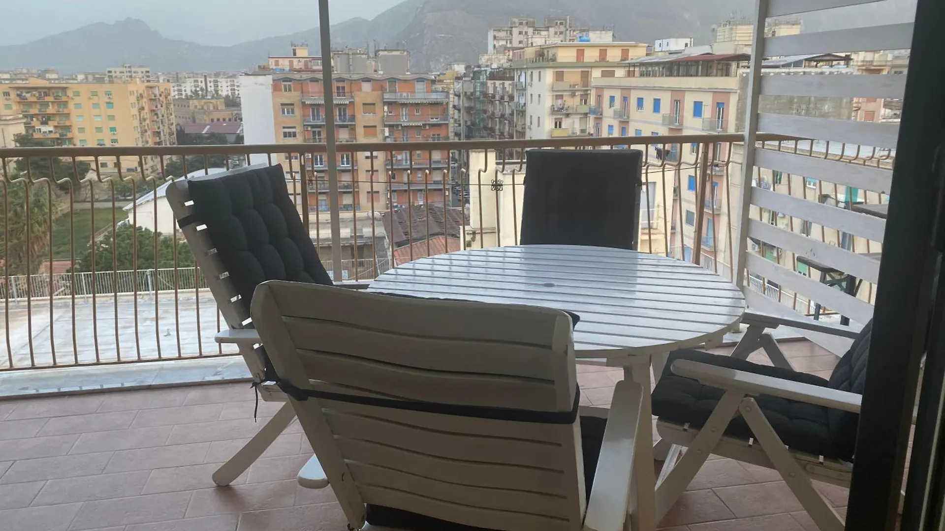 Bed and breakfast dariopeace15 central station Palermo Italia